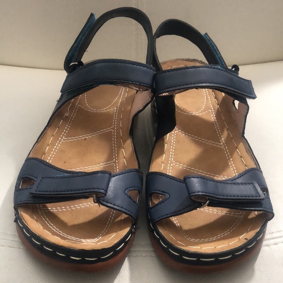 Women's Nany Blue Lite Weight Strap on Sandal Adj. Loop & Hook Closure Size 8 - Picture 12 of 15
